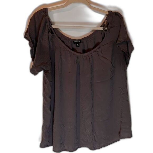 Torrid Blouse SZ 2X Gray Open Shoulder Short Sleeve Business Casual Bohochic - Picture 2 of 6